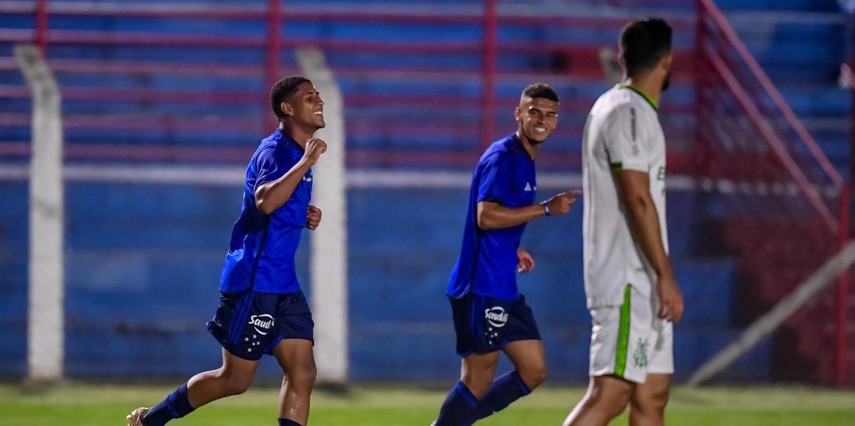 Com auxiliar no comando, Cruzeiro vence por 2 a 0 o América na Copa do Brasil sub-20 (Reprodução Twitter Cruzeiro / Foto: Gledston Tavares / @bhfoto)