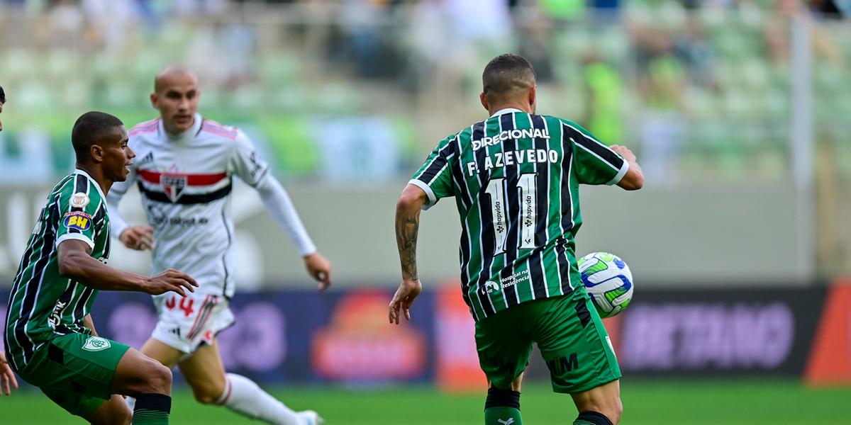 (Mourão Panda / América)