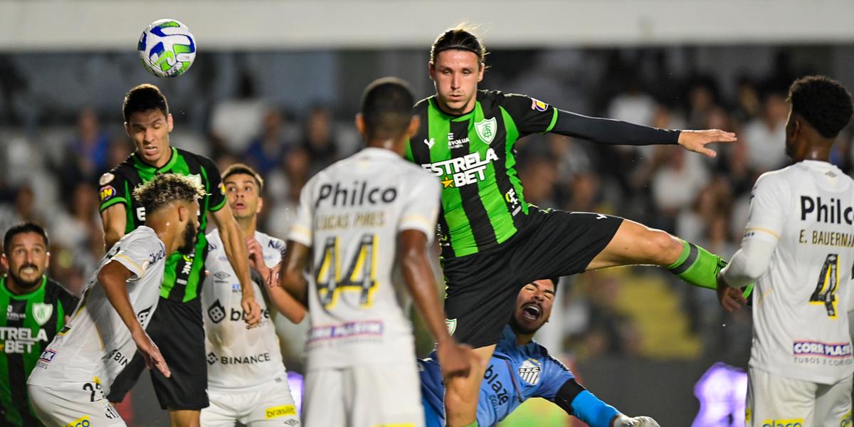 (Mourão Panda/América)