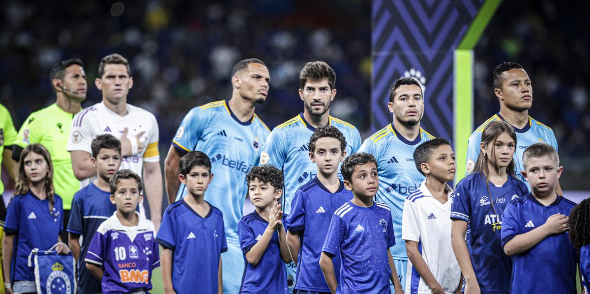 Jogadores esperam aproveitar parada para a data Fifa para ajustar o time e voltar a vencer (Staff Images Cruzeiro)