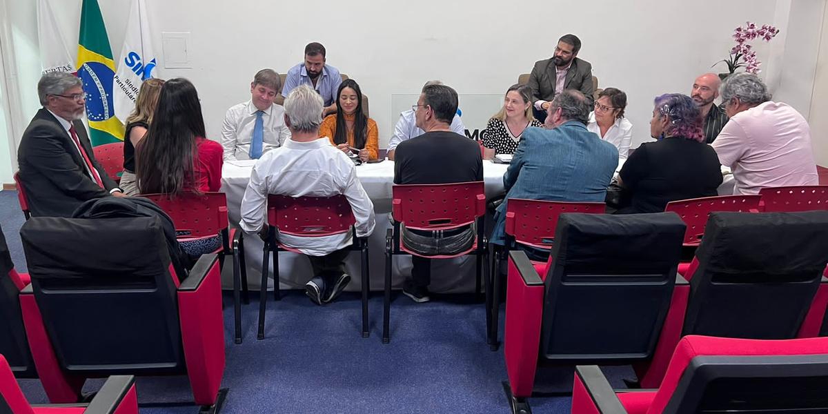 Expectativa é que até o próximo dia 14 as entidades cheguem a um bom termo, encontrando acordo que satisfaça os anseios de professores e de dirigentes escolares (Sinepe / Divulgação)