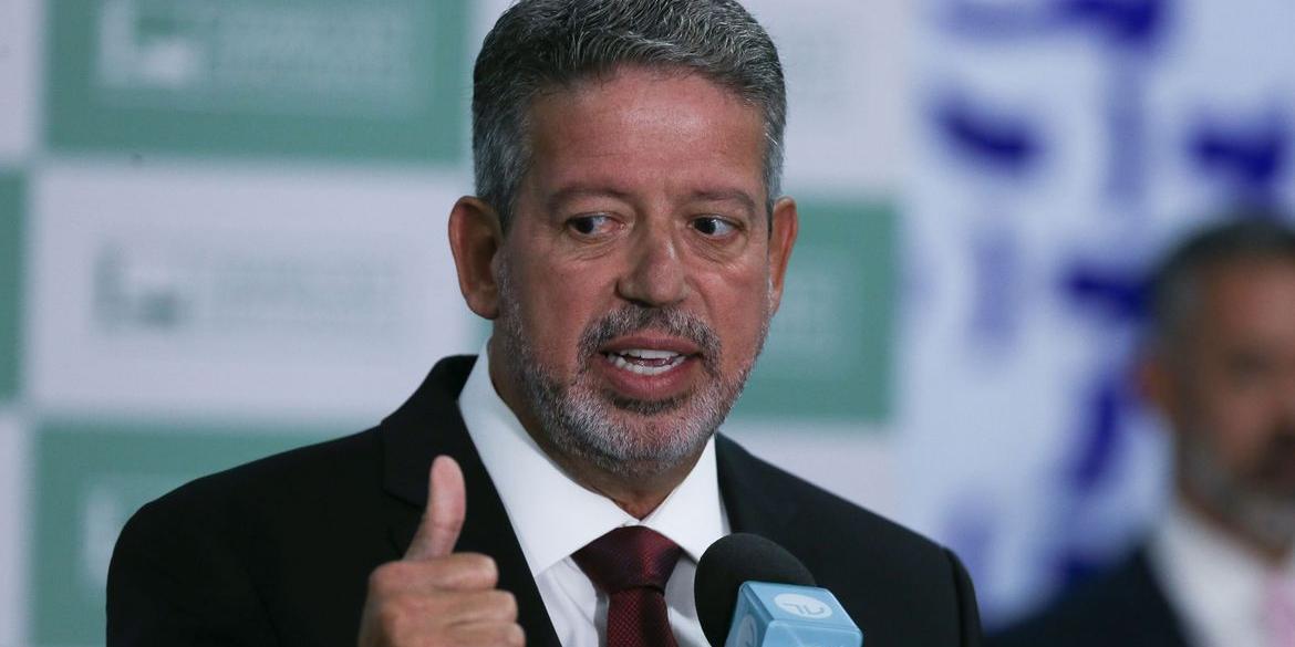 O deputado federal Arthur Lira (PP/AL) prometeu concluir a votação na próxima semana (Lula Marques/ Agência Brasil)
