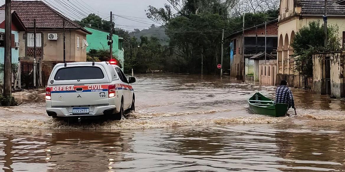 14/07/2023 - Estragos feito pelo ciclone extratropical que atingiu o Rio Grande do Sul. (Defesa Civil / RS)