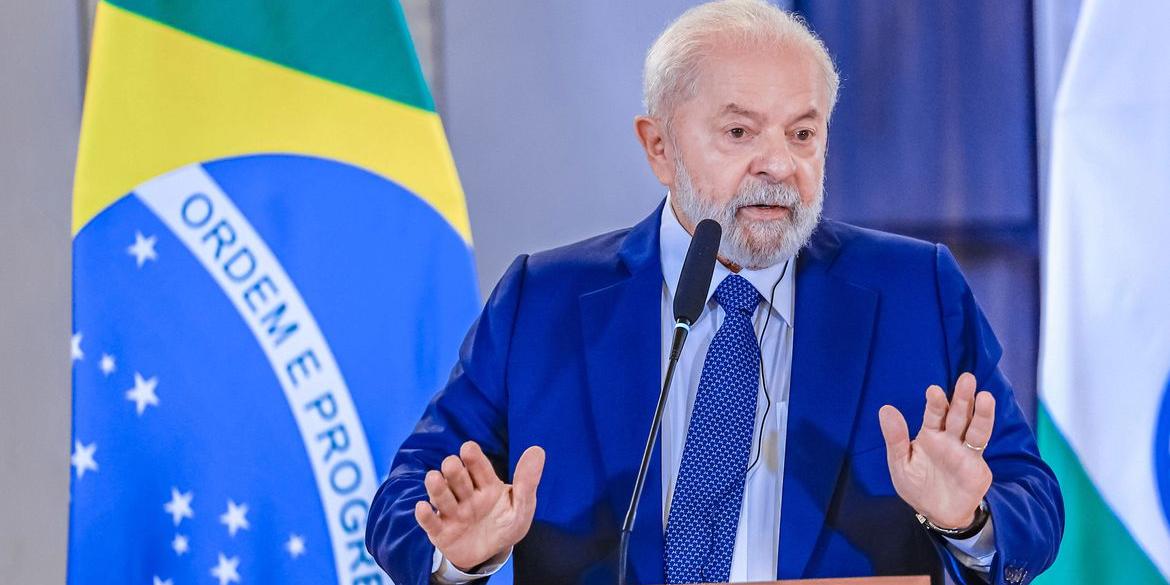 egundo Lula, o ministro das Relações Exteriores, Mauro Vieira, deve viajar à Indonésia em breve para discutir um plano de ação para a cooperação entre o Brasil e o bloco (Ricardo Stuckert/PR)