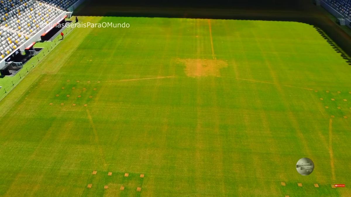 Gramado da Arena MRV faltando três dias para o jogo contra o Botafogo (Reprodução / Youtube Minas Gerais para o Mundo)