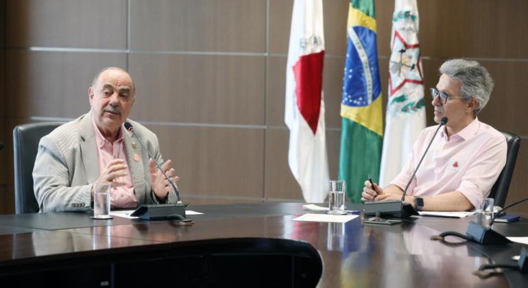 Prefeito Fuad Noman e governador Romeu Zema participaram, nesta sexta-feira (22), de cerimônia de sanção da lei estadual (Rodrigo Clemente / PBH)