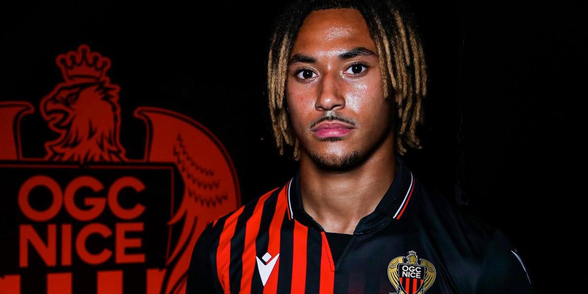 Alexis Beka Beka é resgasto após cogitar pular de viaduto na França (Divulgação / OGC NICE)