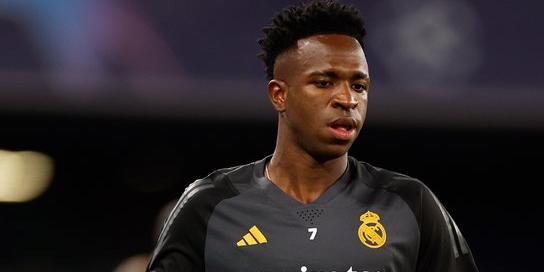Depois de mais de um mês lesionado, Vini Jr. deve ser titular no duelo contra o Napoli, nesta terça-feira (3) (Reprodução/ Twitter)