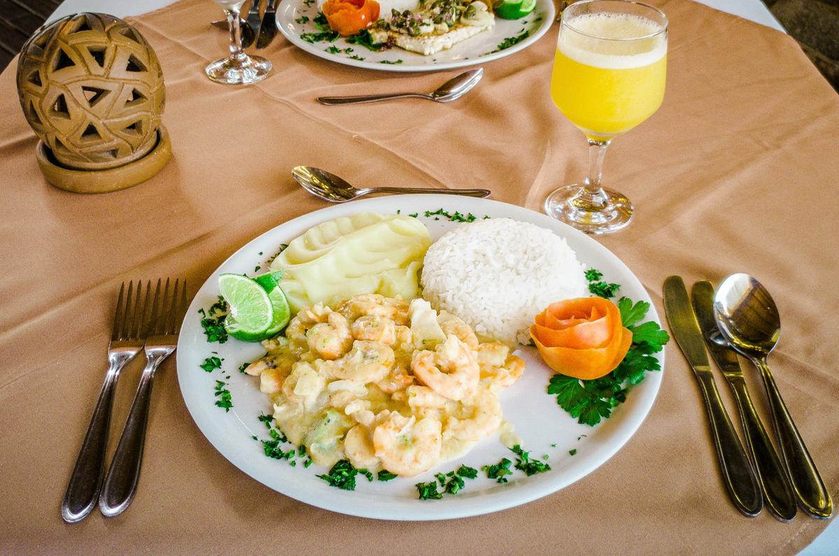 A culinária de Nísia Floresta é uma delícia para os amantes de frutos do mar e da comida regional nordestina (Praia Bonita Resort / divulgação)