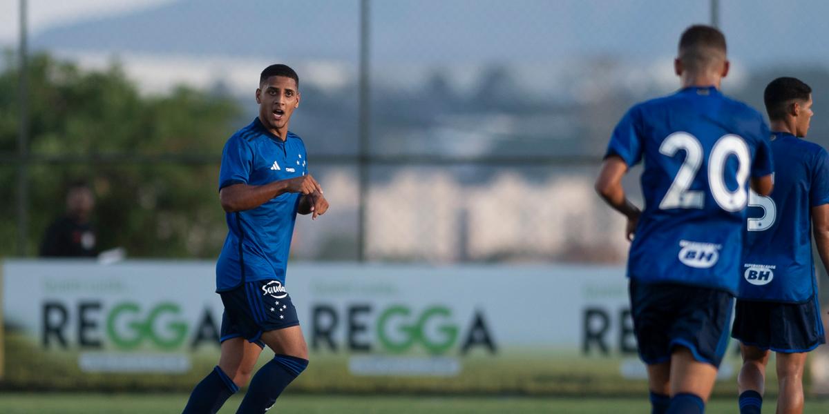 Fernando se destaca no ataque da base e pode virar opção para o profissional em 2023 (Staff Images / Cruzeiro)