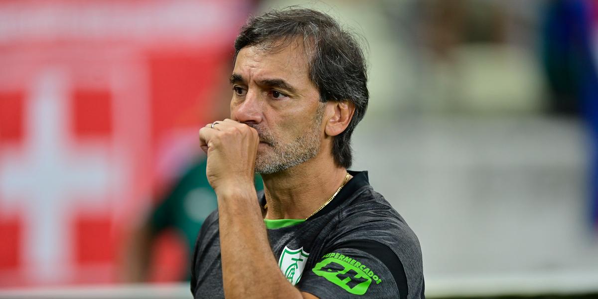 (Mourão Panda / América)