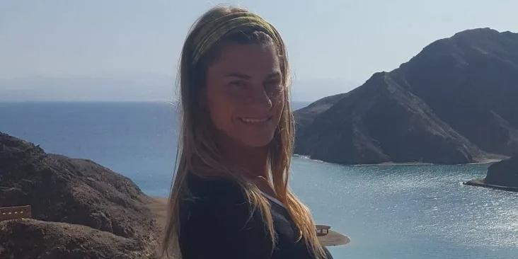 Karla estava com o namorado israelense, que também está desaparecido (Reprodução / Redes Sociais)