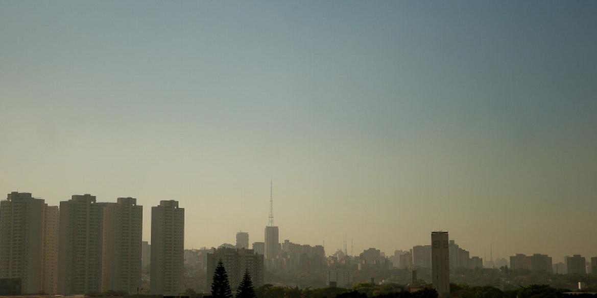 Altas temperaturas registradas em setembro em todo o país refletiram no bolso do consumidor. (Reprodução / Agência Brasil)