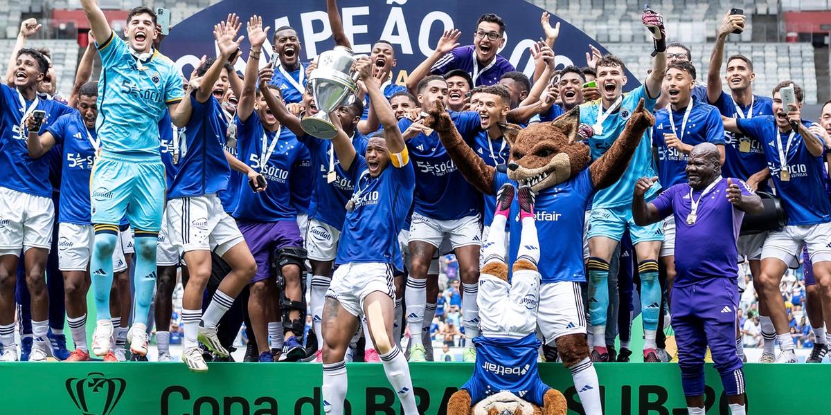 Sub-20 fatura título inédito para o Cruzeiro (Staff Images / Cruzeiro)