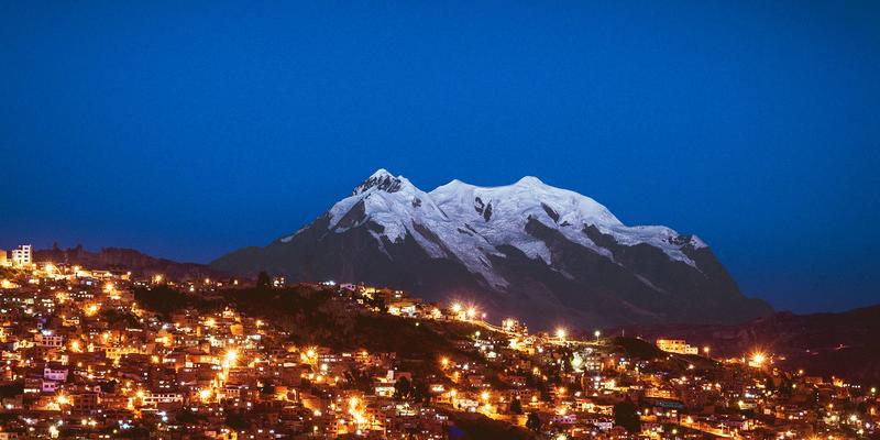 Em alguns trechos, a largura das montanhas chega a 160 km, com uma altitude média de 4 mil metros acima do nível do mar. (Andes / divulgação)