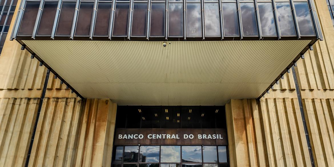 Taxa Selic, em 12,75% ao ano, deve cair em 0,5 ponto percentual (Rafa Neddermeyer/Agência Brasil)
