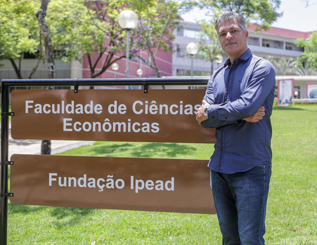 Economista Renato Mogiz Silva é o superintendente-geral do Ipead/UFMG (Fernando Michel)