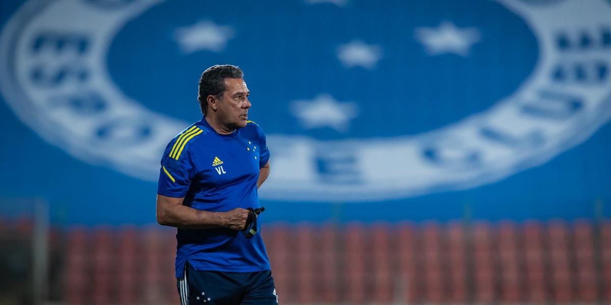 Luxa salvou o Cruzeiro da queda para a série C em 2021 (Bruno Haddad/Cruzeiro)