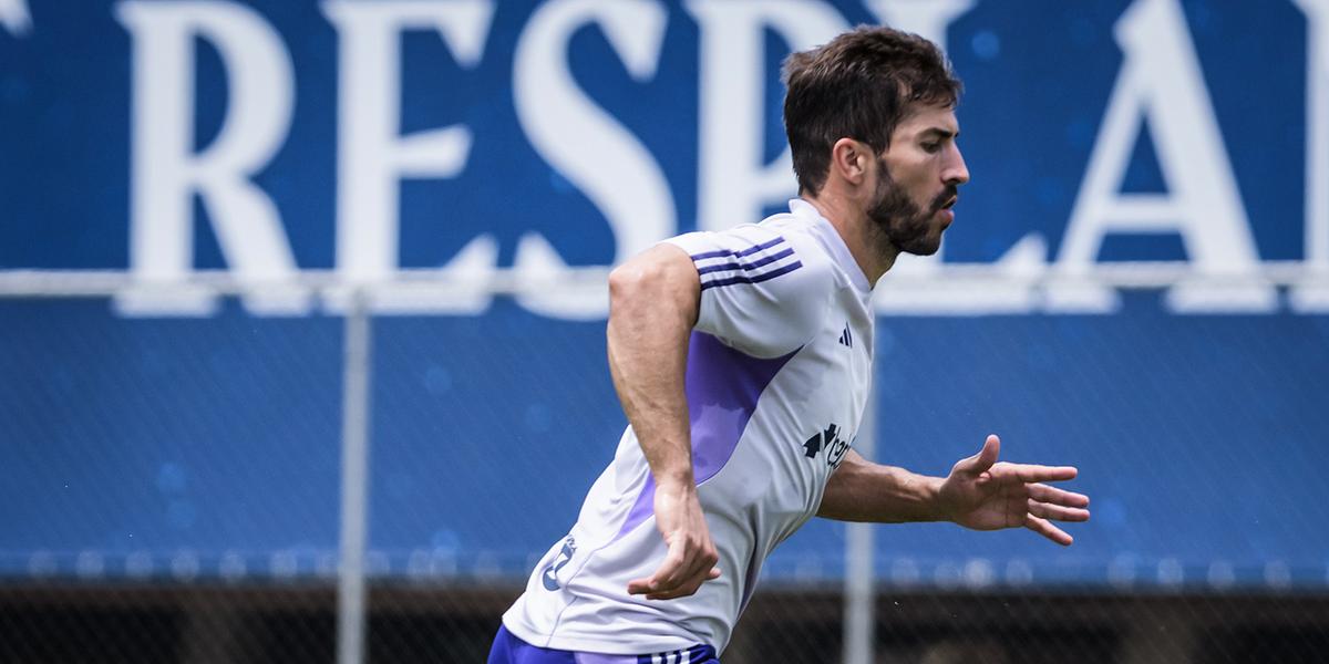 Lucas Silva volta contra o Goiás em momento decisivo para o Cruzeiro (Gustavo Aleixo / Cruzeiro)