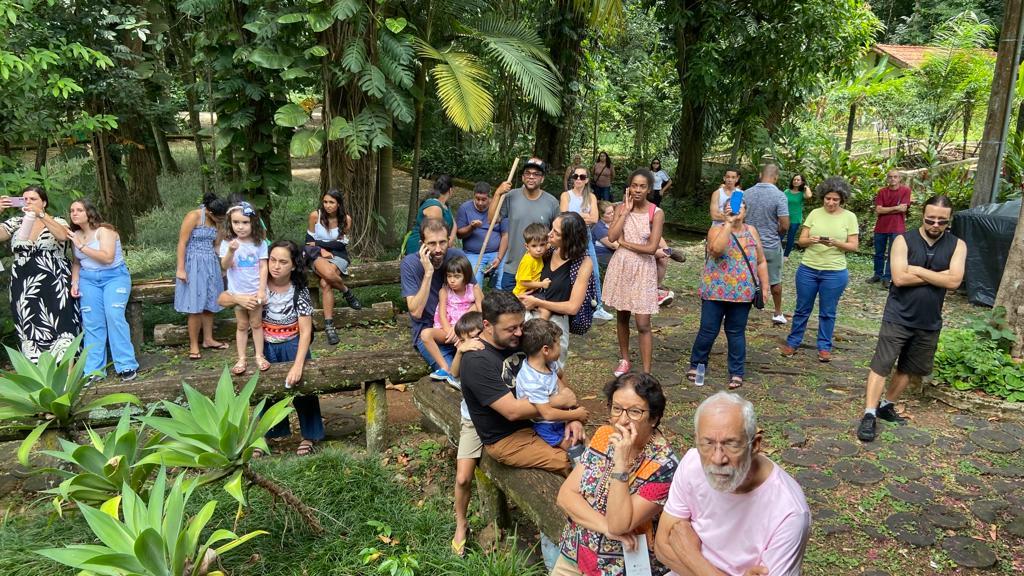 Público presente para assistir à primeira apresentação do dia (Fernando Michel / Hoje em Dia)