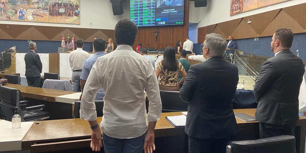 Gabriel acompanha votação na Câmara de BH (Valéria Marques / Hoje em Dia)