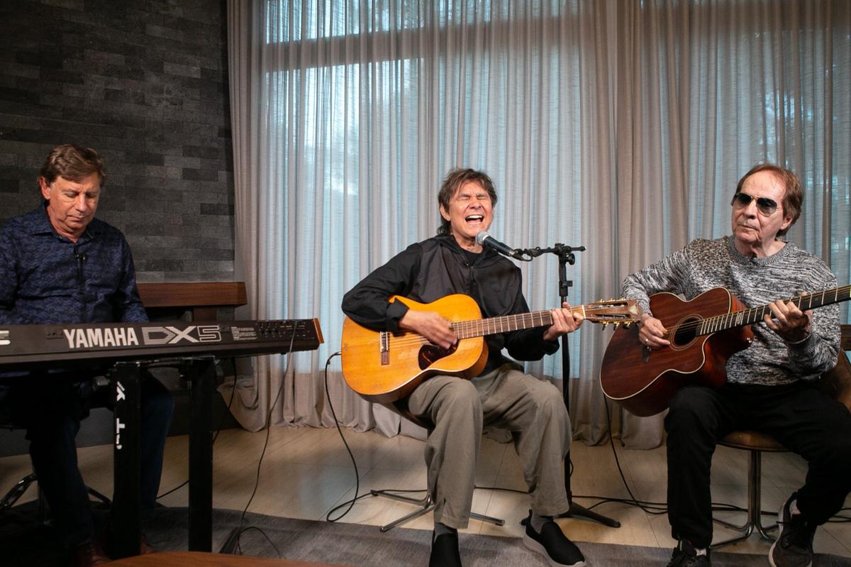 No palco, Flávio Venturini será o convidado do cantor Daniel Lima, idealizador do projeto "Beatles na Esquina" (JP Sofranz)
