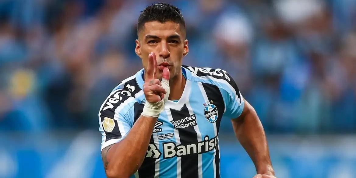 Suárez fatura Bola de Ouro (Lucas Uebel / Grêmio)