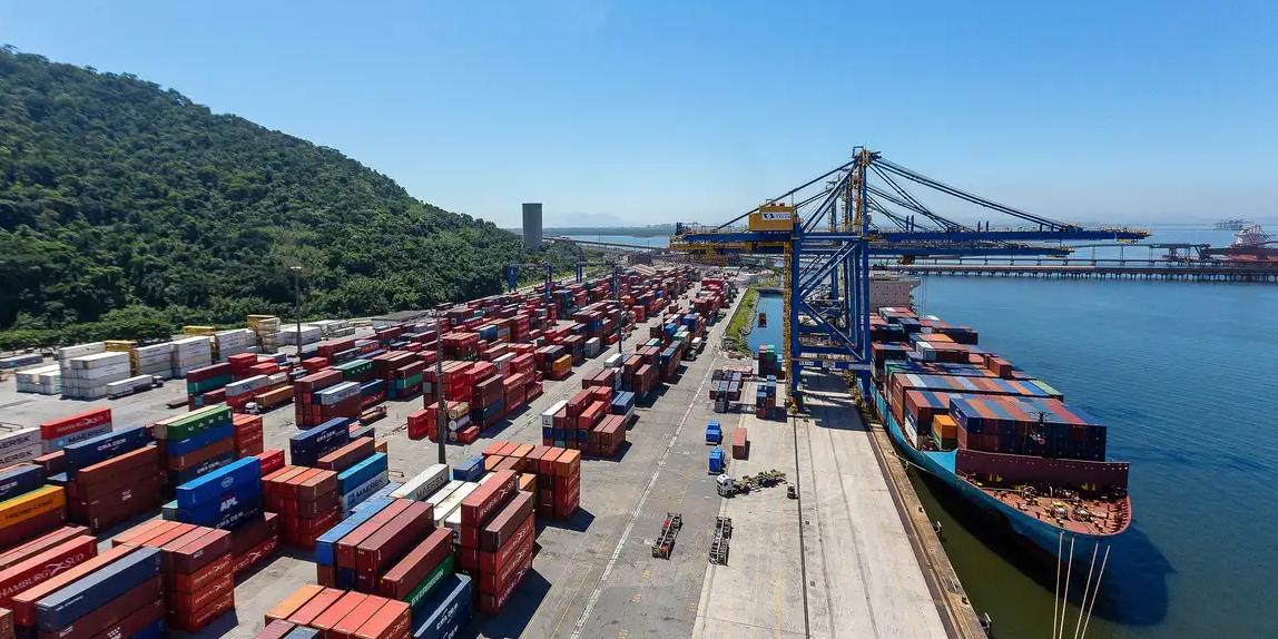 Balança comercial é mais vantajosa para os norte-americanos porque o Brasil mais importa do que exporta para os EUA (Diego Baravelli / Minfra)