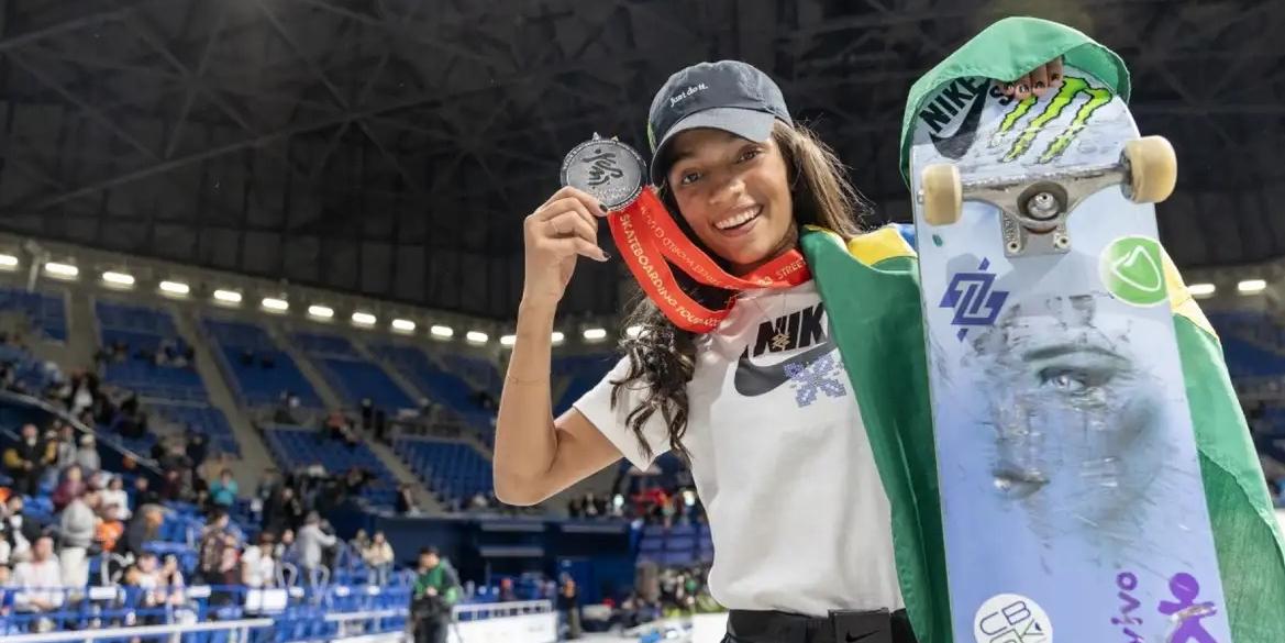 Rayssa Leal é prata no Mundial de skate street (Julio Defeton / CBSk)