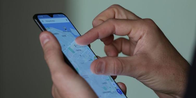 Governo promete aplicativo que fará celular roubado ser 'metal inútil' (Tânia Rêgo/ Agência Brasil)