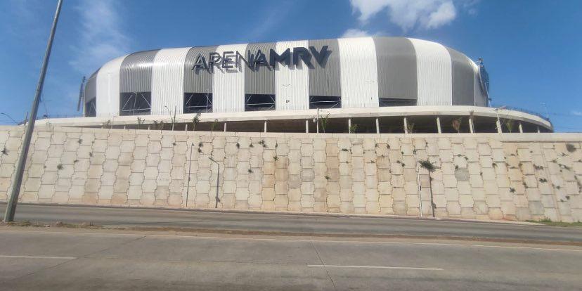 Artista busca arrecardar R$ 30 mil para grafitar muro da Arena MRV (Reprodução /Twitter Felipe Arcos)
