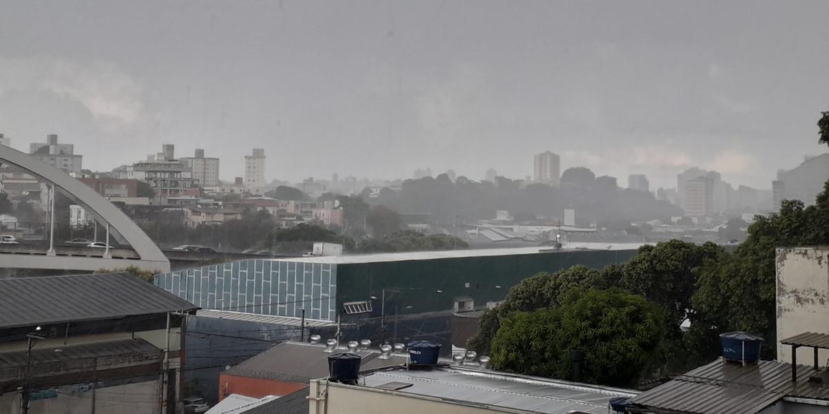 (Maurício Vieira)