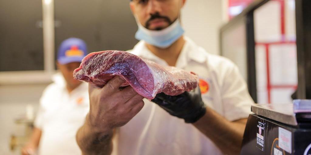 É preciso observar cor, odor e textura na hora da compra da carne (Fernando Michel/Arquivo Hoje em Dia)