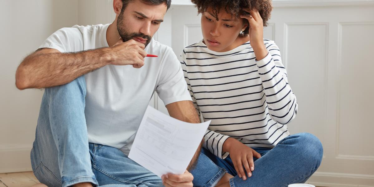 Segundo pesquisa da Serasa, 62% dos brasileiros afirmam que os custos de moradia comprometem a qualidade de vida (wayhomestudio/Freepik)