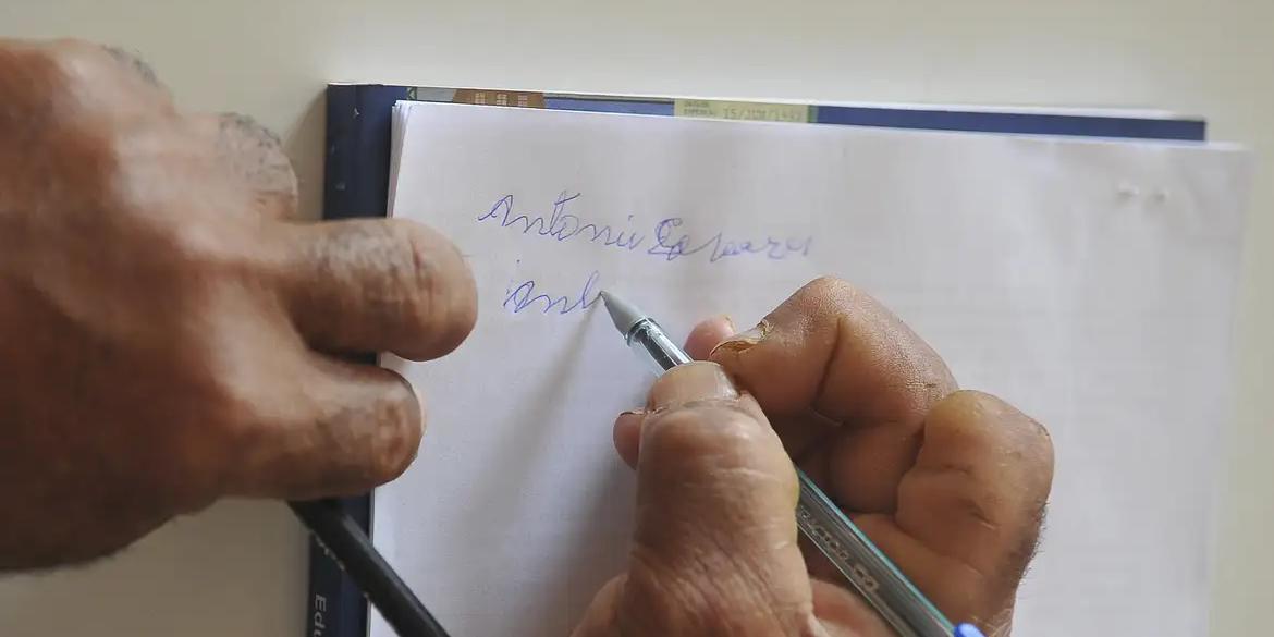 Regras para aplicação dos recursos foram publicadas no DOU (Marcello Casal Jr/Agência Brasil)