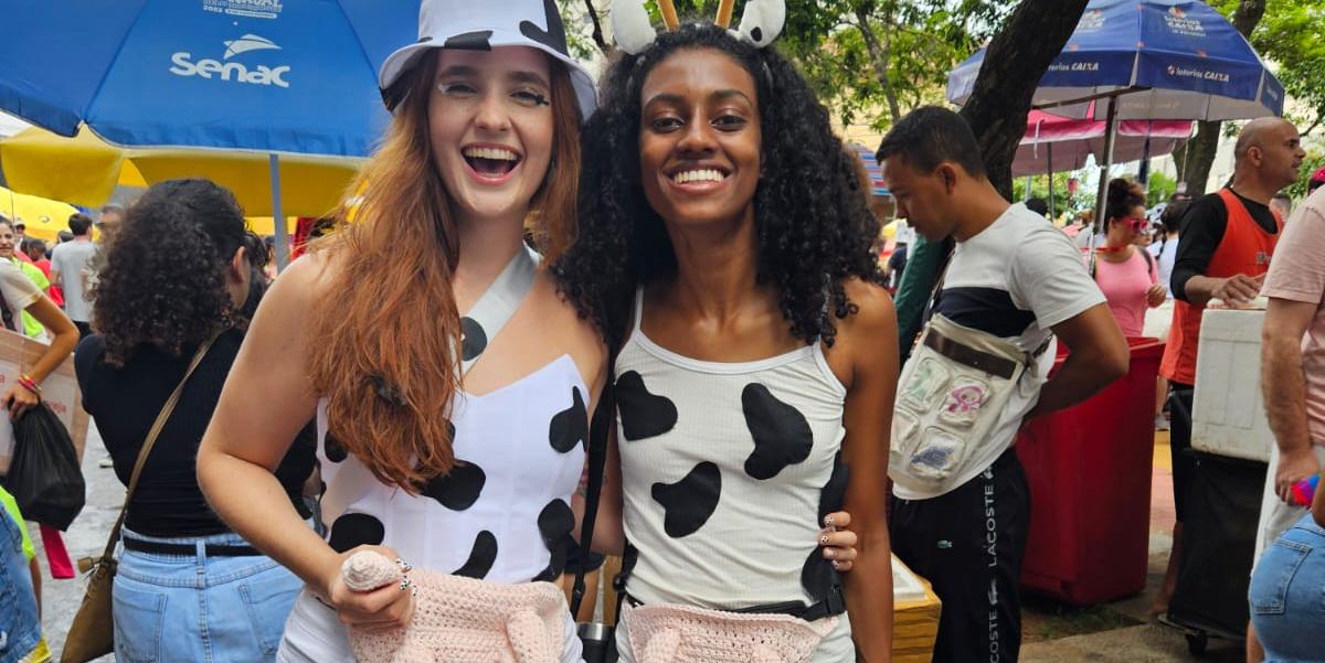 Desfile pré-carnaval bloco Mamá na Vaca (Imagens / Hoje em Dia)