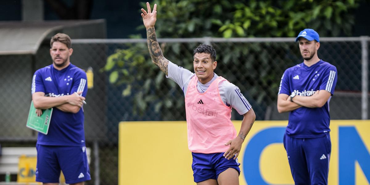 Lucas Romero escalado como titular (Gustavo Aleixo/Cruzeiro)