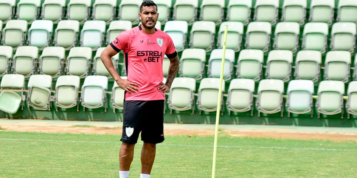 Brenner aprimora parte física antes de estreia pelo América (Mourão Panda / América)