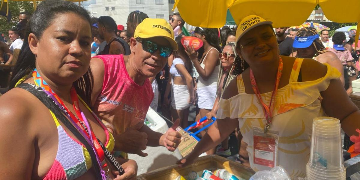 Ambulantes reclamam da baixa venda no Carnaval de BH (Bernardo Haddad / Hoje em Dia)